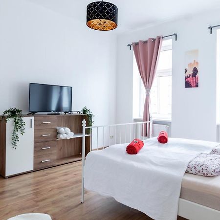 Comfortable, Specious Apartment With Inner Garden- Marzstrasse Apartments Βιέννη Εξωτερικό φωτογραφία