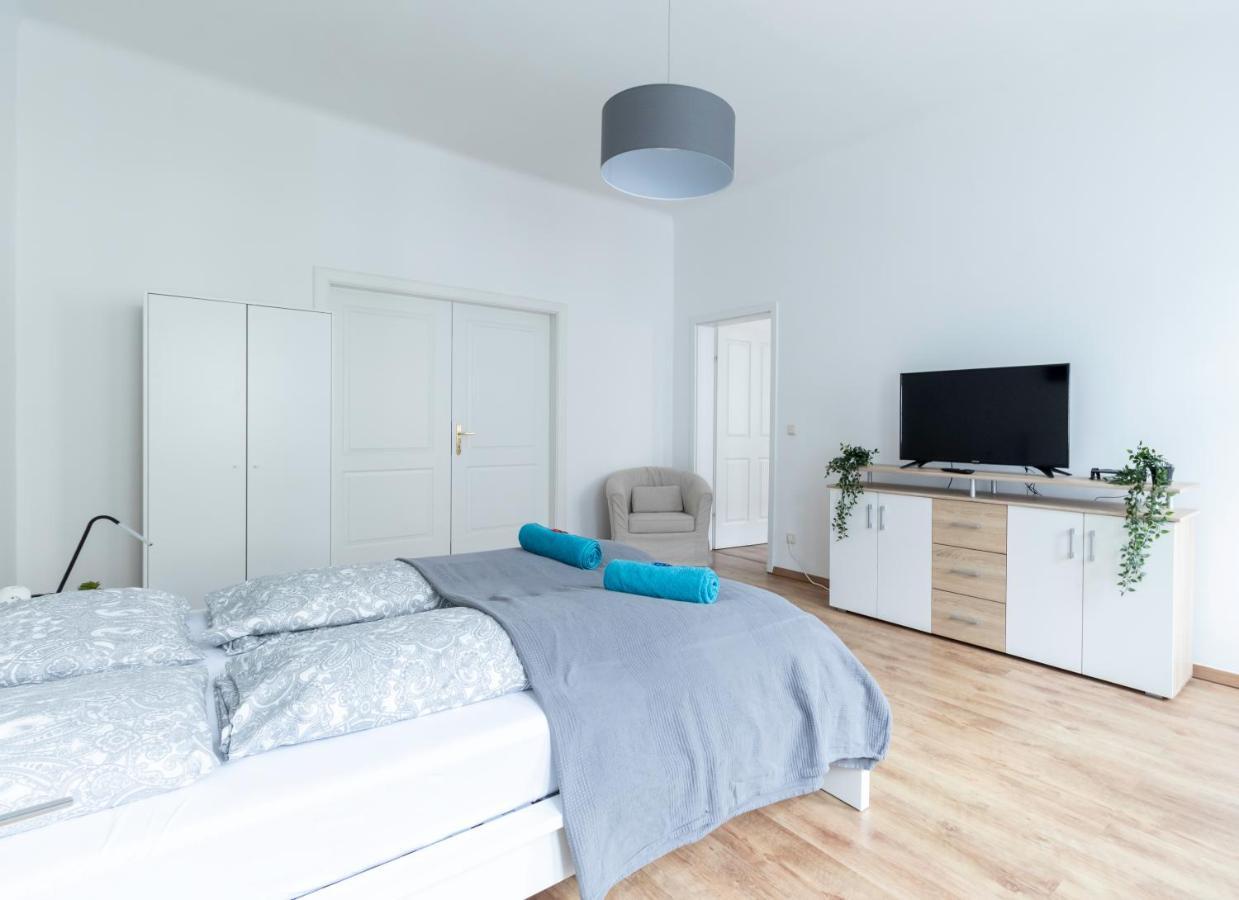 Comfortable, Specious Apartment With Inner Garden- Marzstrasse Apartments Βιέννη Εξωτερικό φωτογραφία